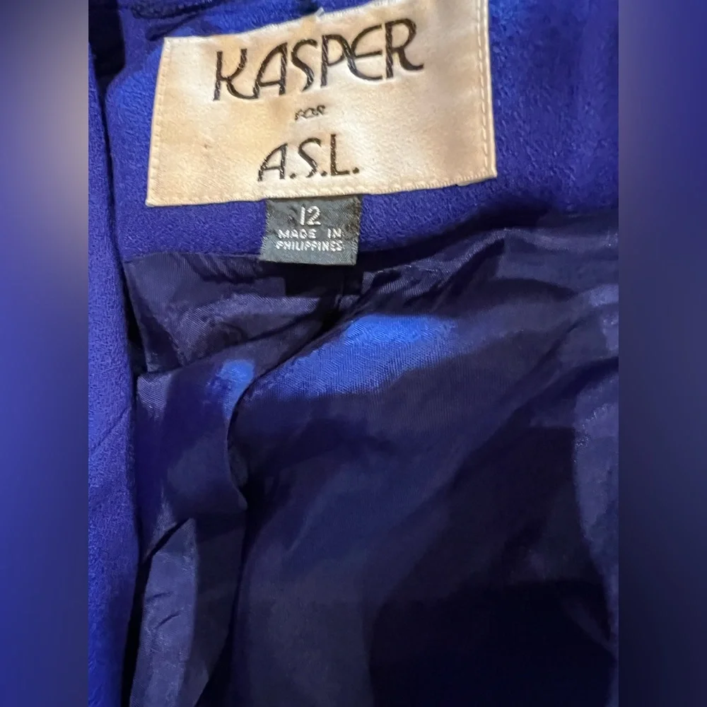 KASPER. ladies royal blue 2 piece skirt and jacket suit. Size 12. - Picture 4 of 10